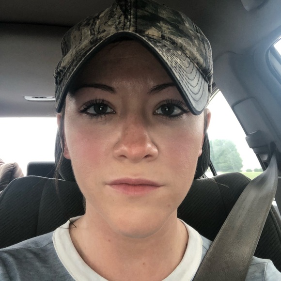 Meet your Posher, Lacey - Picture 1 of 1